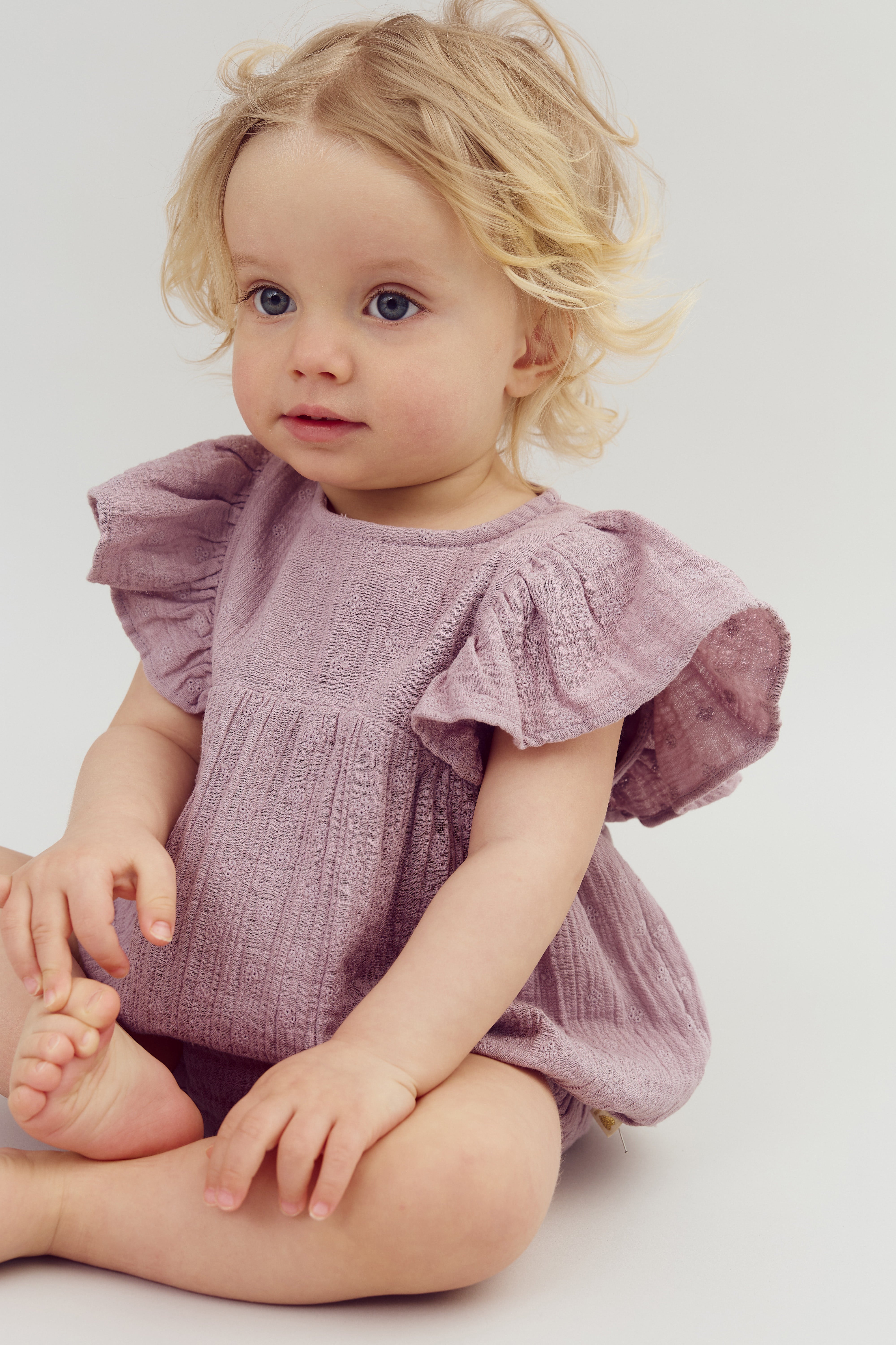 Muslin Butterfly-sleeve Romber with Embroidery - Purple | 100248 Ella