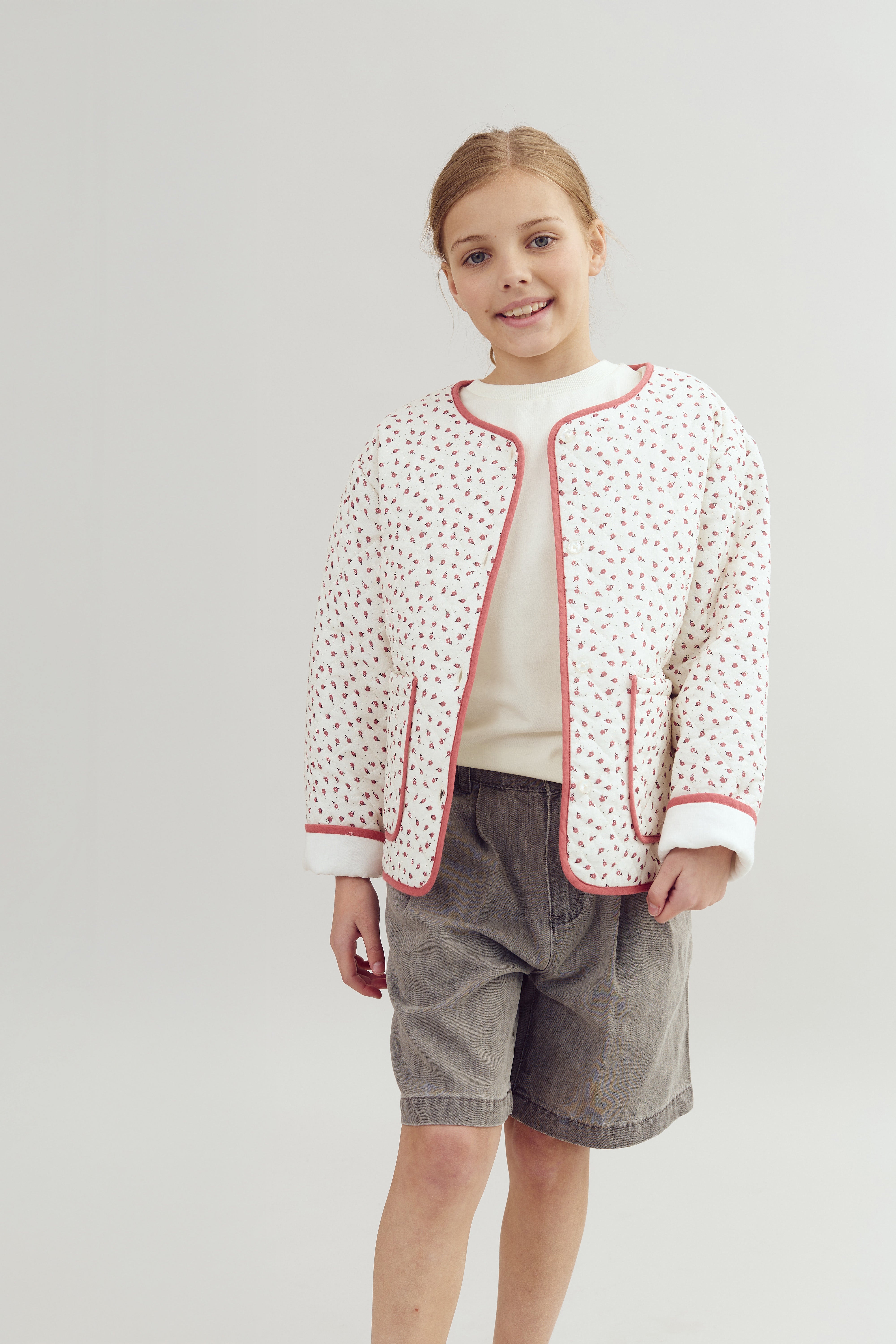Ruffle Sleeve T-Shirt w. Picot stitch - Tween - Off White | 100383 Vilde