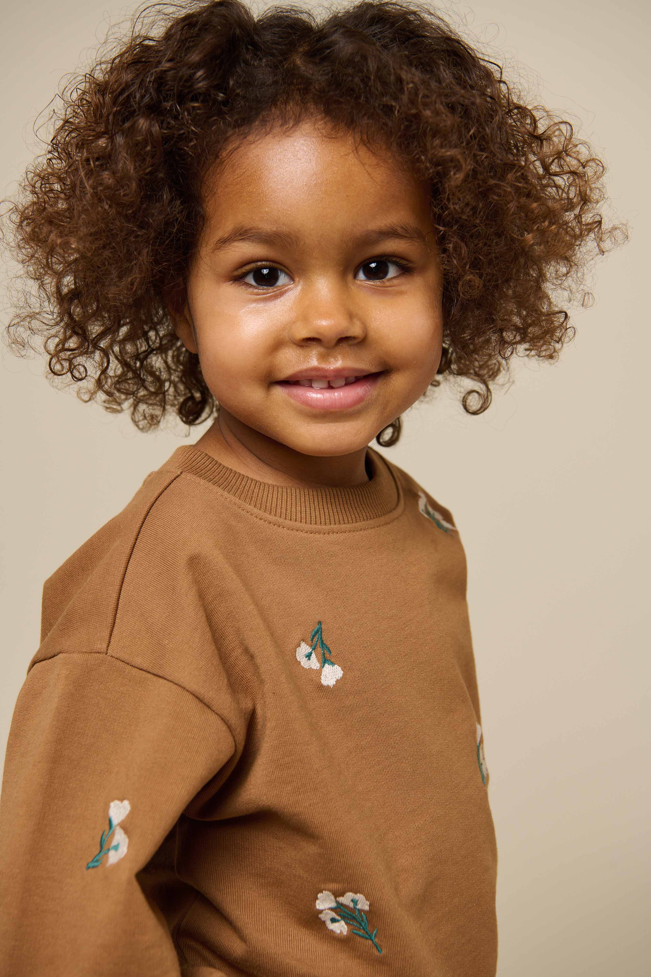 Embroidered Crewneck Sweatshirt - Kids - Coconut | 101213 Kimber