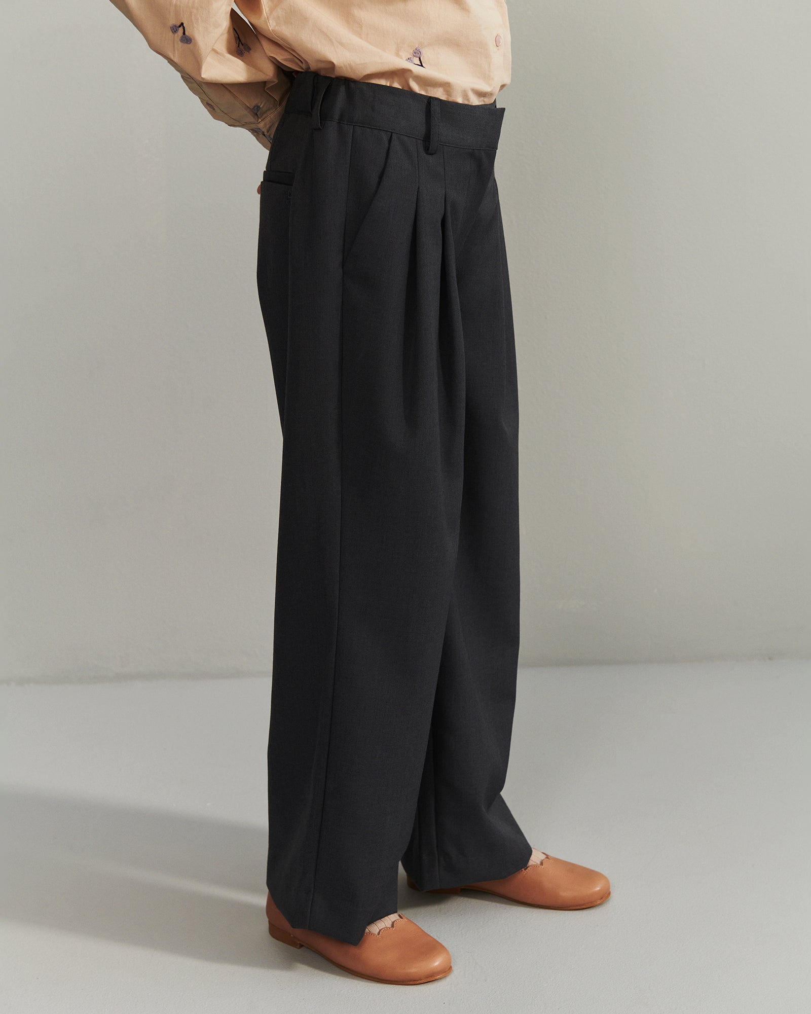 Pleated Wide Leg Trousers - Tween - Dark Grey