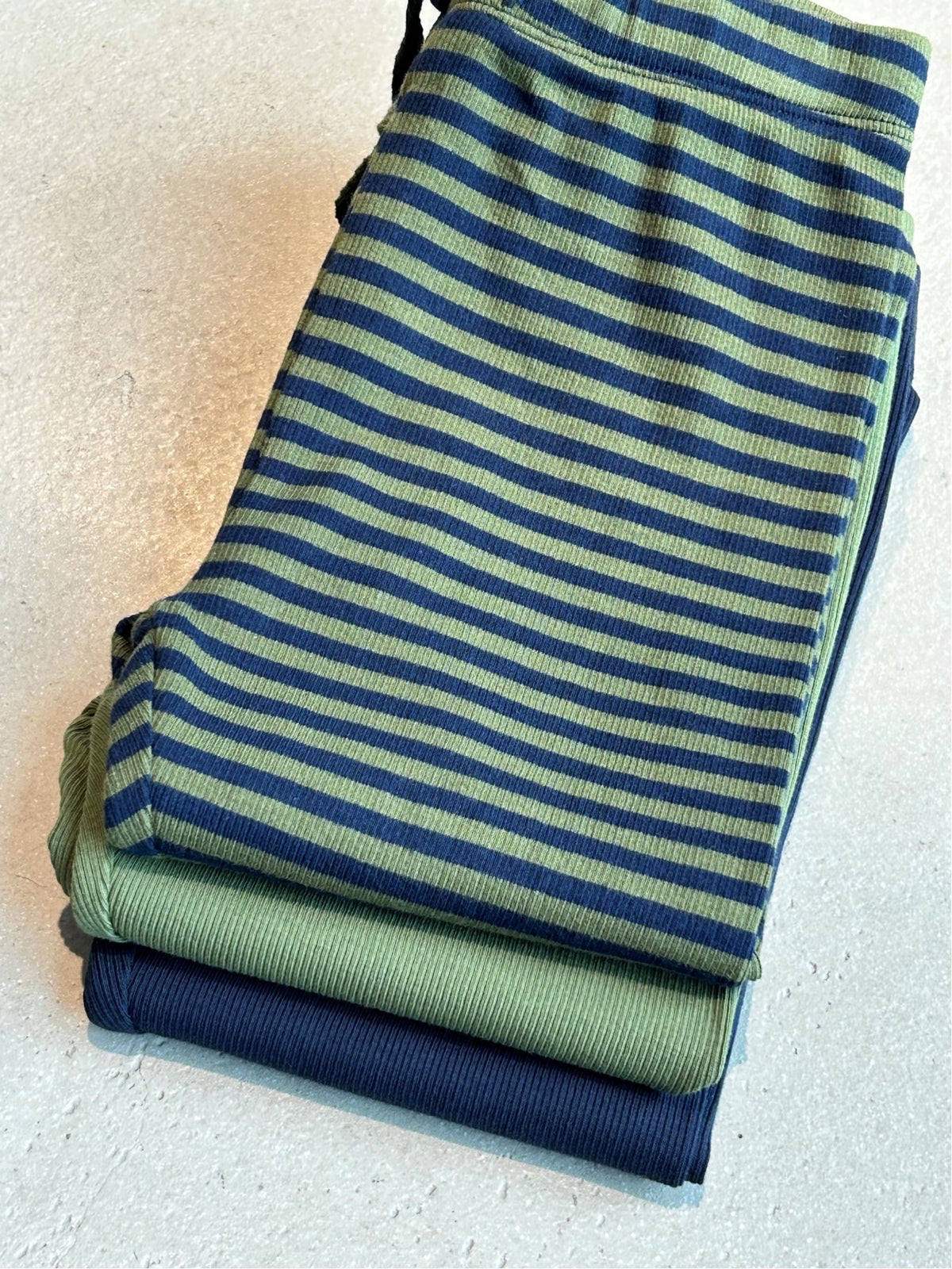 Ribbed Trousers - Kids - Moss Green/Navy Stripe | 101605 Conrad
